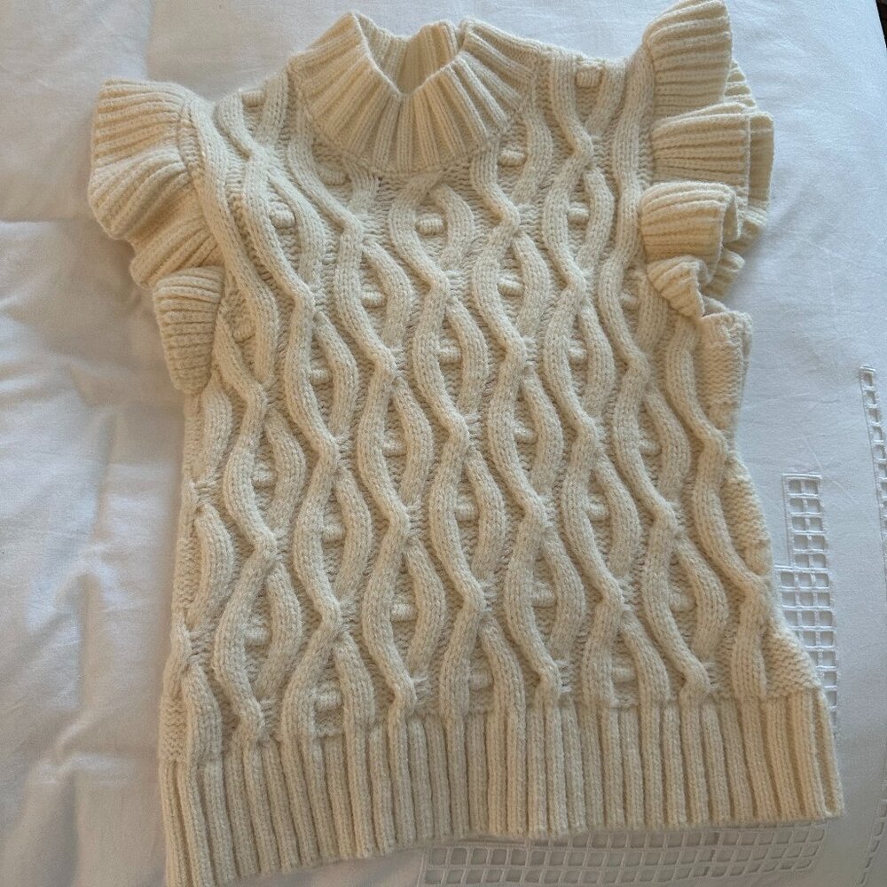 Line and Dot Sweater Tank Top